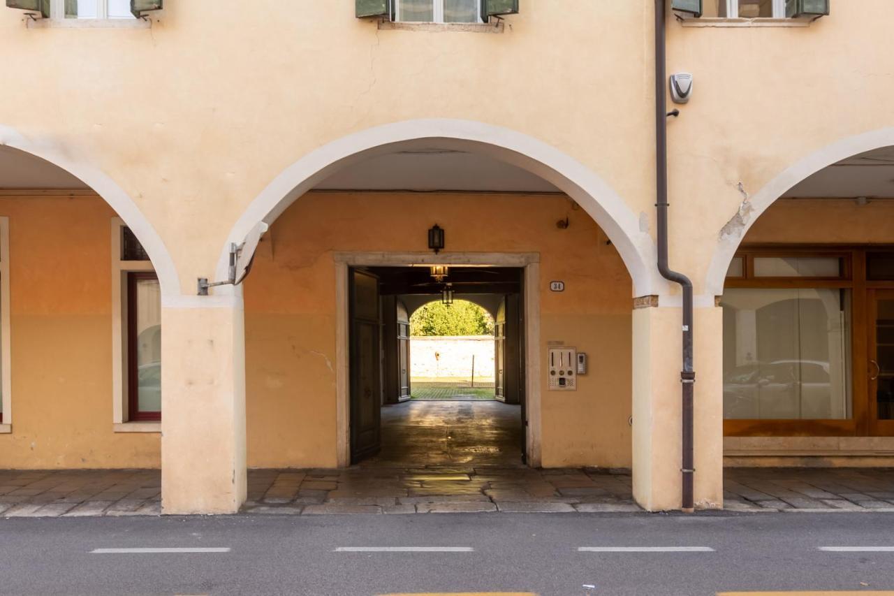 Casa Charleston In Palazzo Nobiliare Al Duomo Apartment Padova Ngoại thất bức ảnh