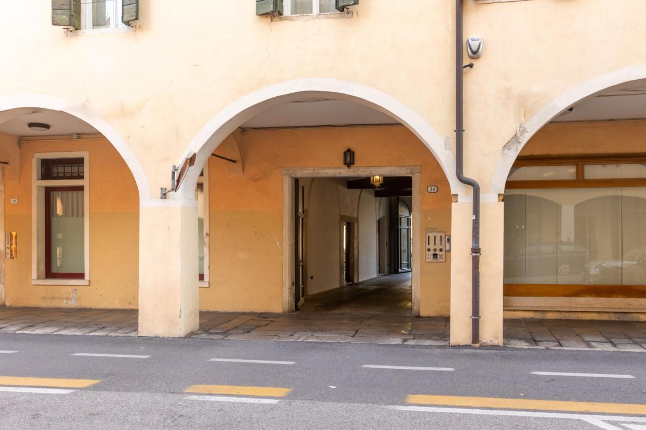 Casa Charleston In Palazzo Nobiliare Al Duomo Apartment Padova Ngoại thất bức ảnh