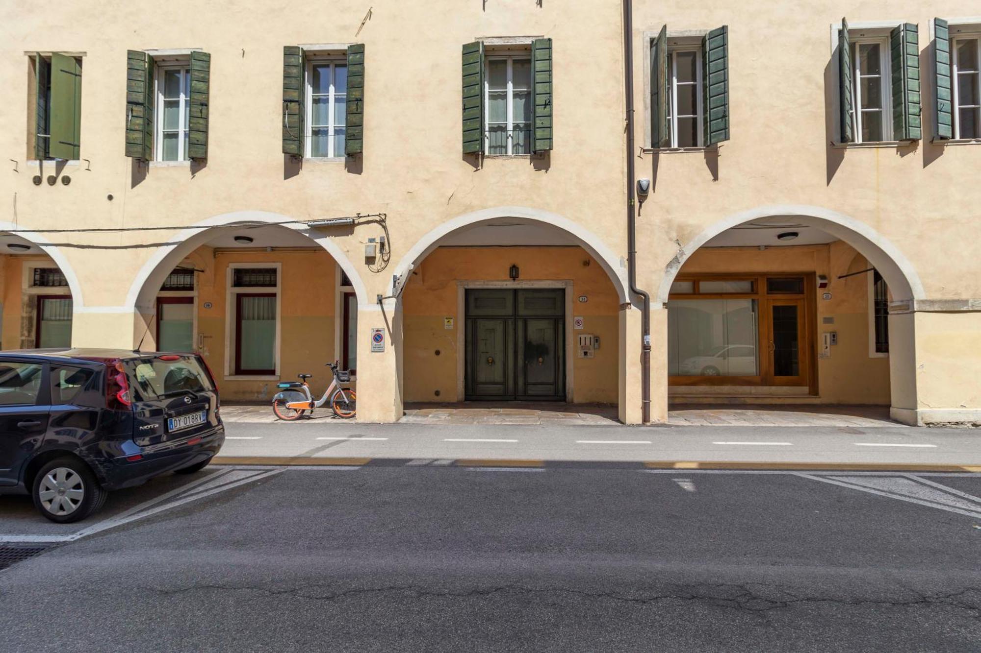 Casa Charleston In Palazzo Nobiliare Al Duomo Apartment Padova Ngoại thất bức ảnh